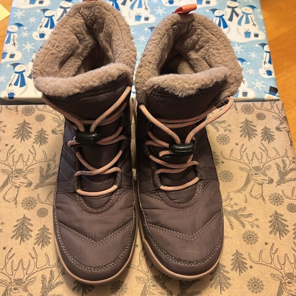 Sorel Girls Waterproof Plum Quilted Shearling Lined Toggle Winter Boot Size 4 - Picture 9 of 11